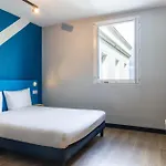Ibis Budget Paris Ouest Hotel