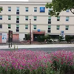 Ibis Budget Paris Ouest Hotel