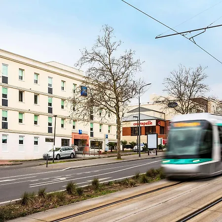 Hotel Ibis Budget Paris Ouest 2*