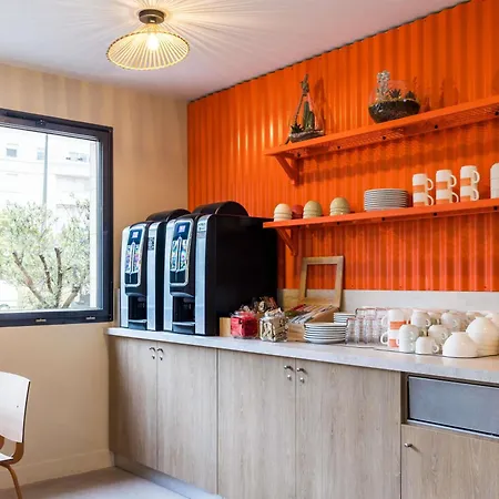 Отель Ibis Budget Paris Ouest Шатийон