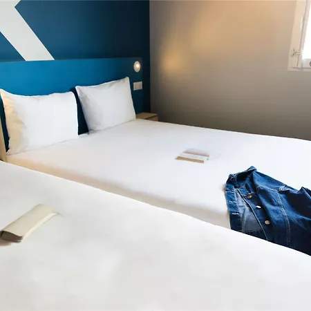Ibis Budget Paris Ouest Hotell 2*