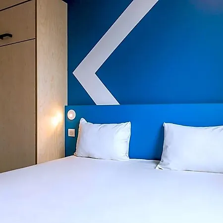 Отель Ibis Budget Paris Ouest