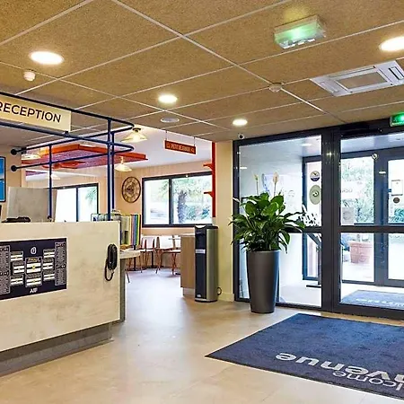 Ibis Budget Paris Ouest Hotell 2*