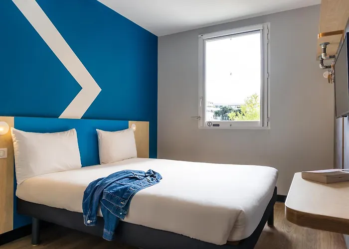 Ibis Budget Paris Ouest Hotel Châtillon